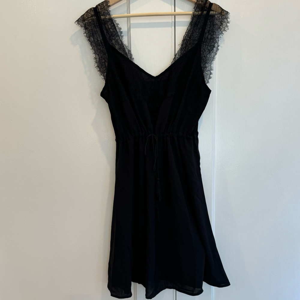 LBD lace black dress size women’s medium NWT